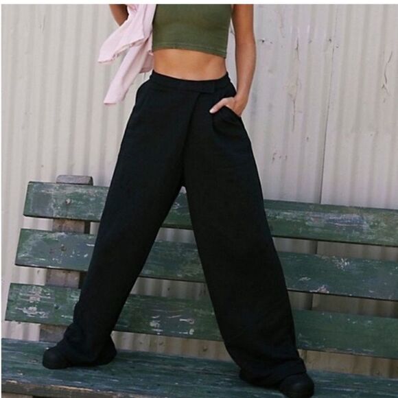 Free People Movement Black Uphill Wide-Leg Pants - M - NWT - Picture 1 of 8